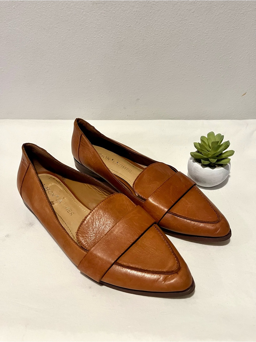 Gibson Latimer pointed-toe leather penny loafers Size 9